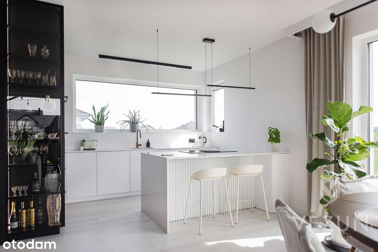 Dom parterowy o pow. 202 mkw,  pokoje, WYSOKI STANDARD-8