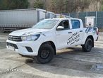 Toyota Hilux 2.4 D-4D Extra Cab DLX 4x4 - 2