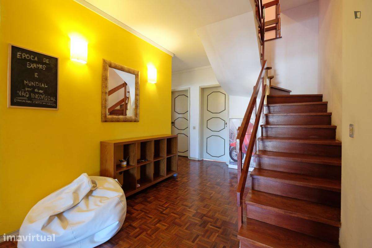 Quarto - localizado em Olivais Coimbra - Grande imagem: 5/10