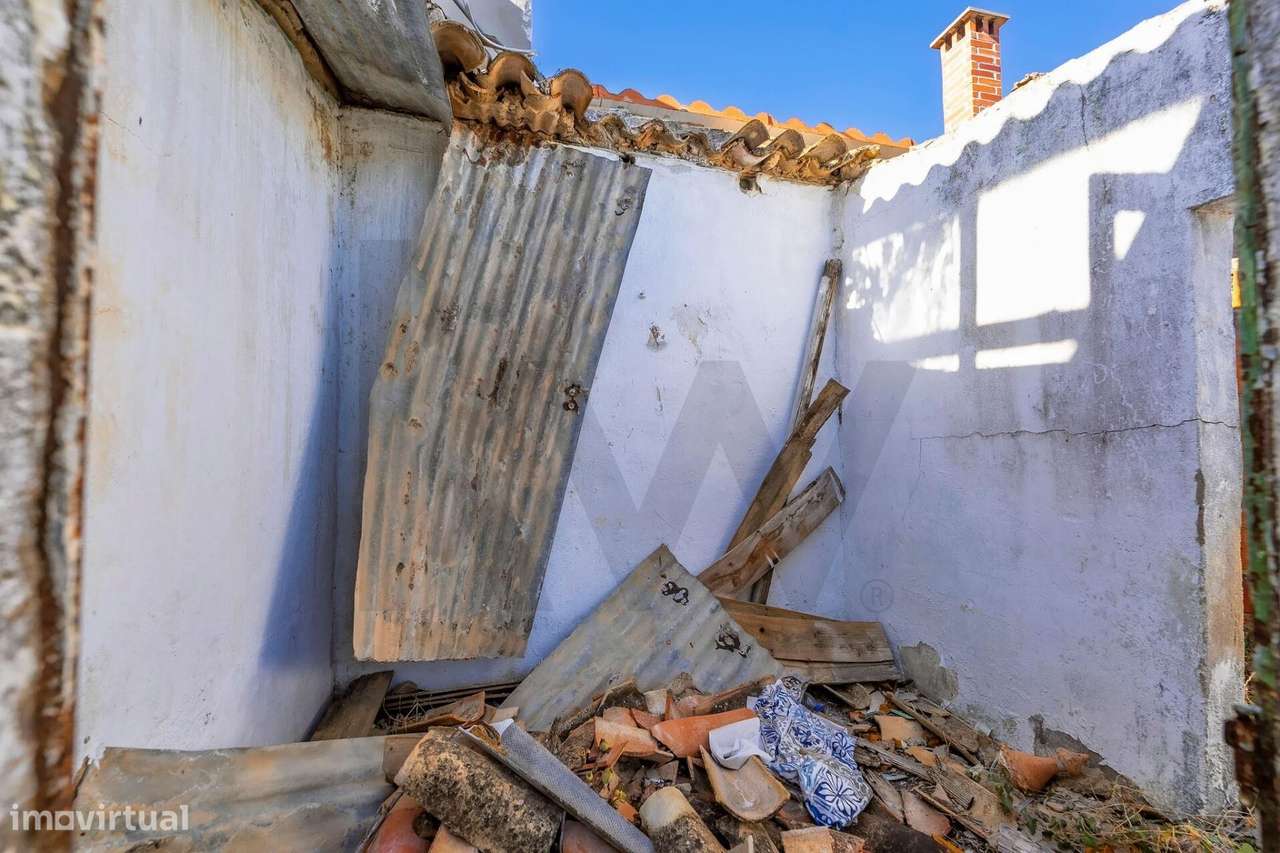 Ruína com Logradouro | Estoi, Faro-44