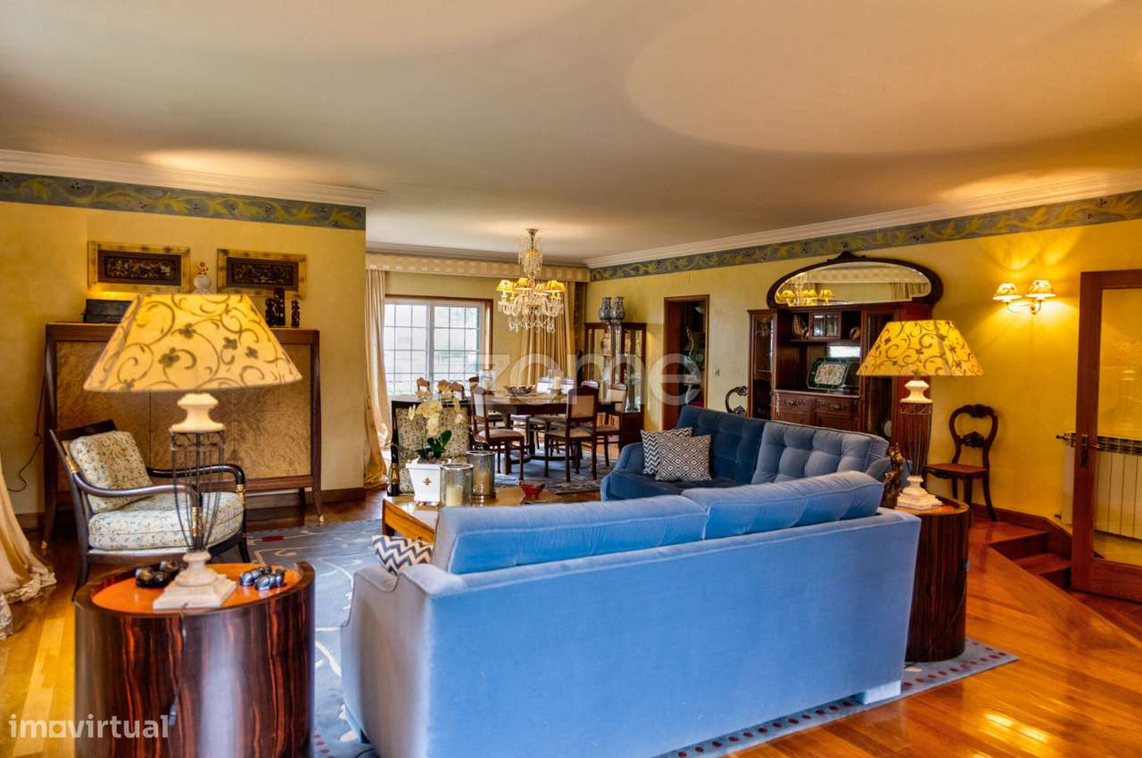 LUXUOSA MORADIA - LOCALIZAÇÃO PREMIUM NO CENTRO DE FAMALICÃO-12