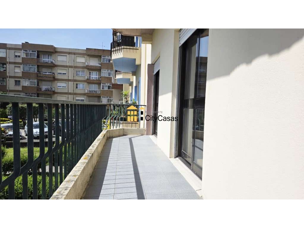 Apartamento T2 em Leça da Palmeira-13