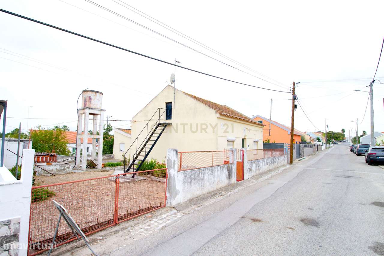 Moradia T2 para Remodelação nas Pontes-50
