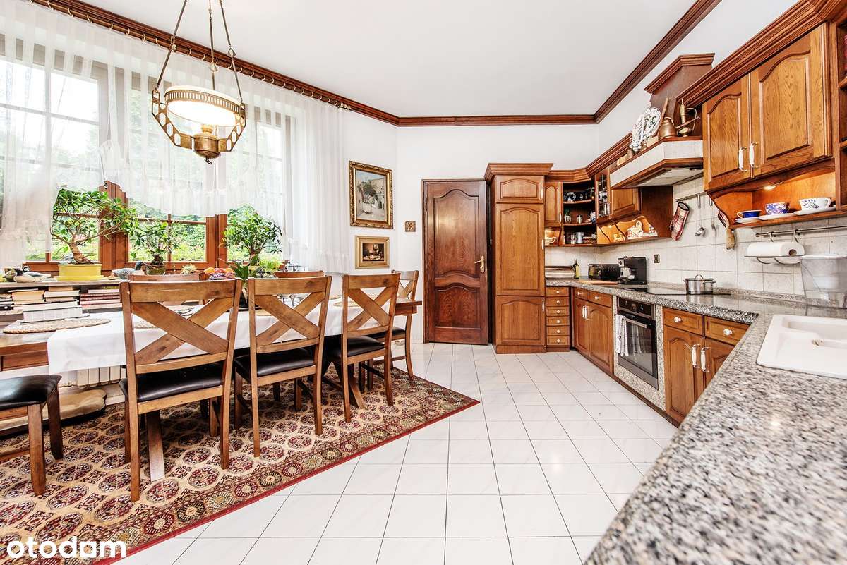 Wyjątkowy dom z całym wyposażeniem ( antyki )-7