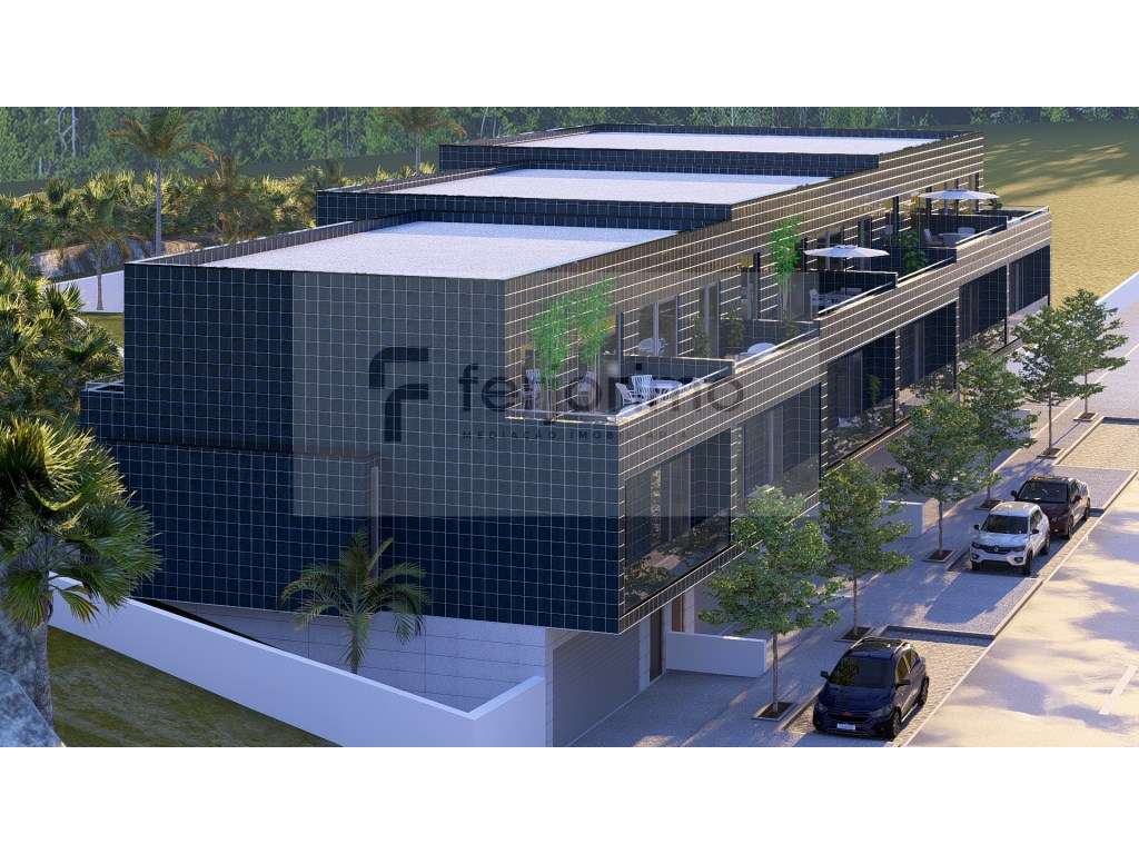 Andar Moradia Tipo T2 com moveis de cozinha, roupeiros forrados e d...-5