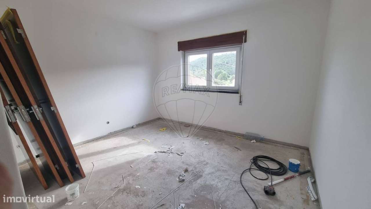 Moradia T5 para venda - Grande imagem: 5/7