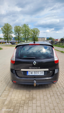 Renault Scenic - 4