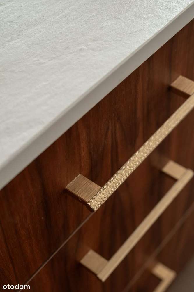 wysoki standard , wykończone pod klucz, brak PCC-13