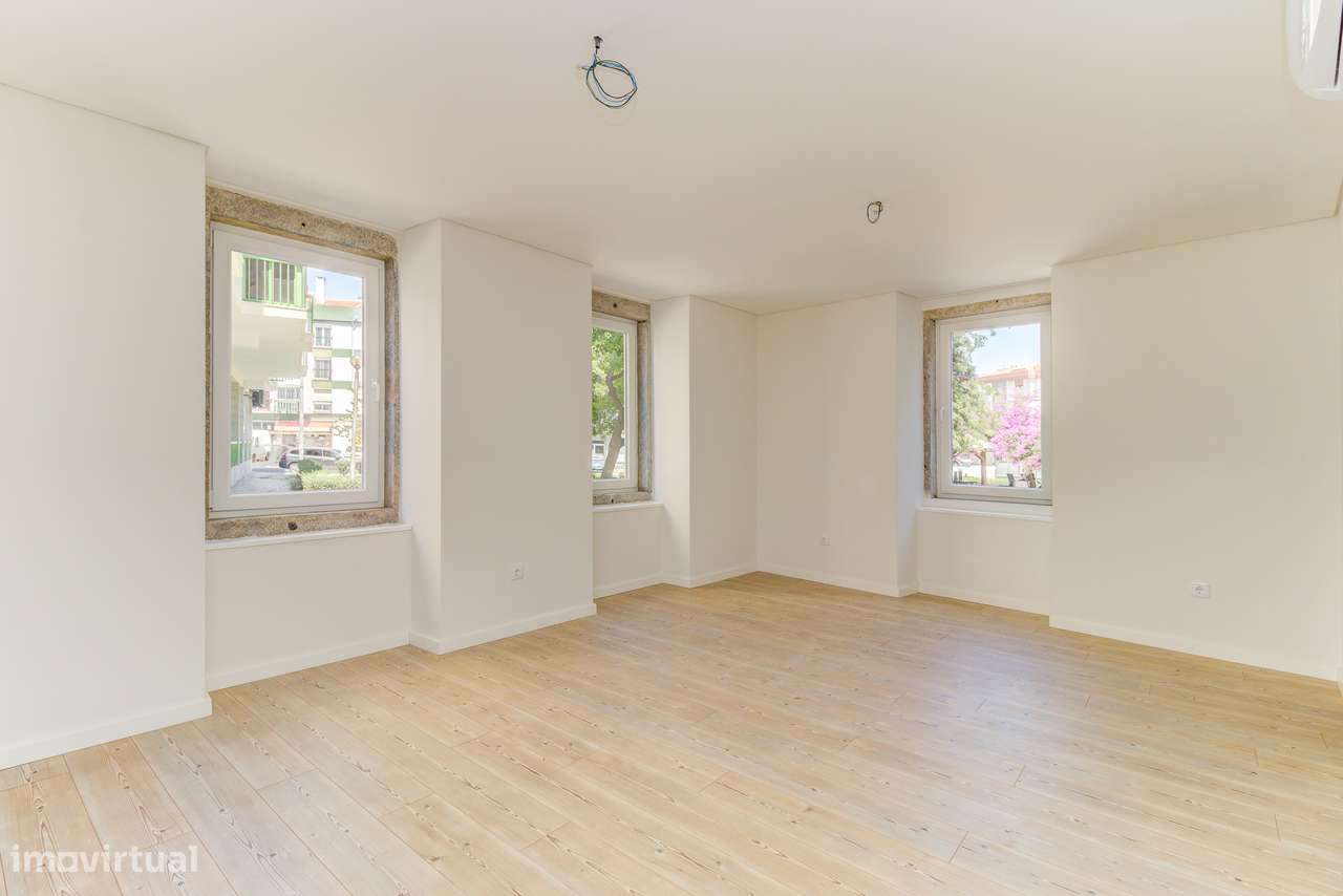 Apartamento T2 com 126m2 Terraço e Duas Suites - Prédio Villa Donella - Grande imagem: 3/22