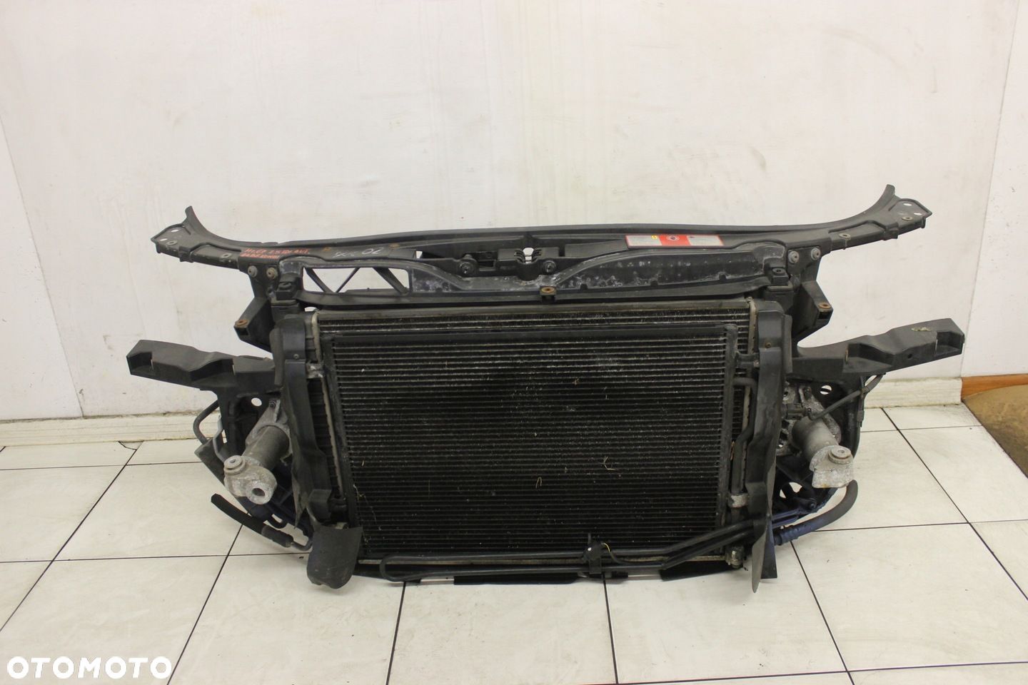 PAS PRZEDNI WENTYLATORY AUDI A4 B6 3.0 B AUTOMAT - 1