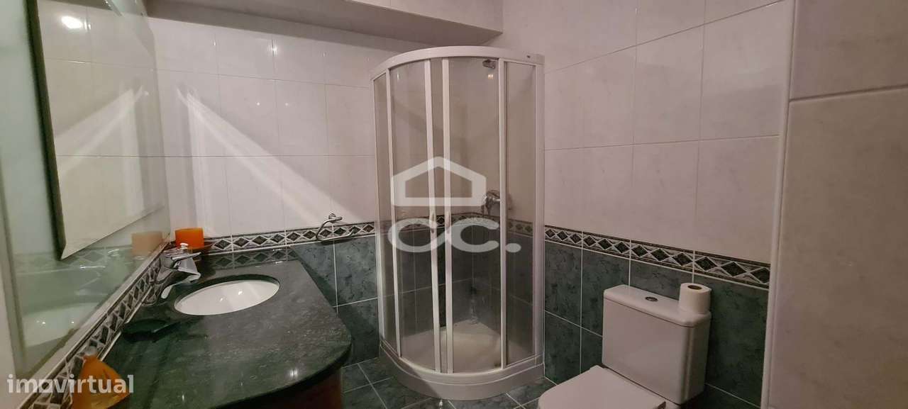 Vivenda de luxo com piscina e vistas deslumbrantes a minutos do centro-22