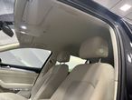 VW Passat Variant 1.6 TDI Confortline DSG - 20