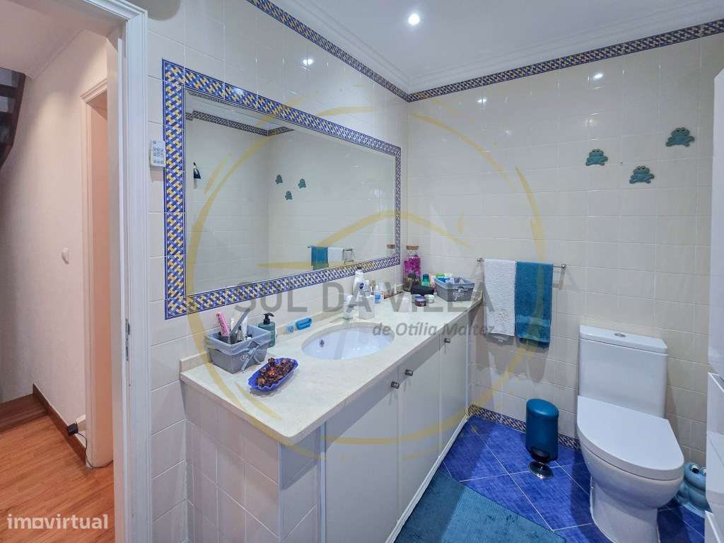 Moradia Geminada T3+2 com garagem - Quinta do Conde - 395.000€-10