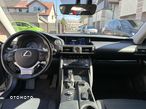 Lexus IS 200t - 31