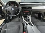 BMW 318 d Touring - 12