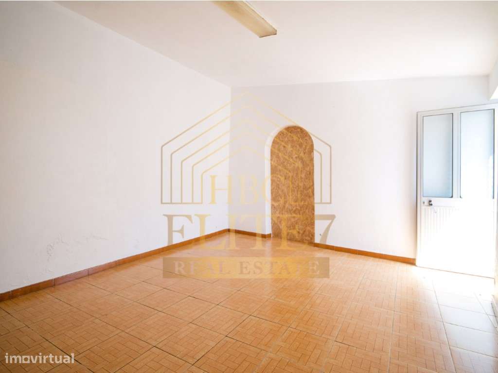 Moradia T3 para Renovar | Vau, Óbidos-35