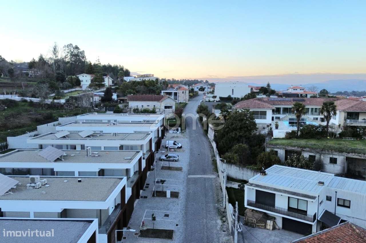 Terreno Urbano com estrutura, em Gondizalves, Braga - Grande imagem: 4/16
