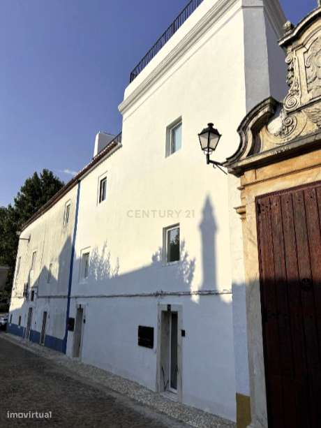 Oportunidade Única de Investimento no Coração de Vila Viçosa-28