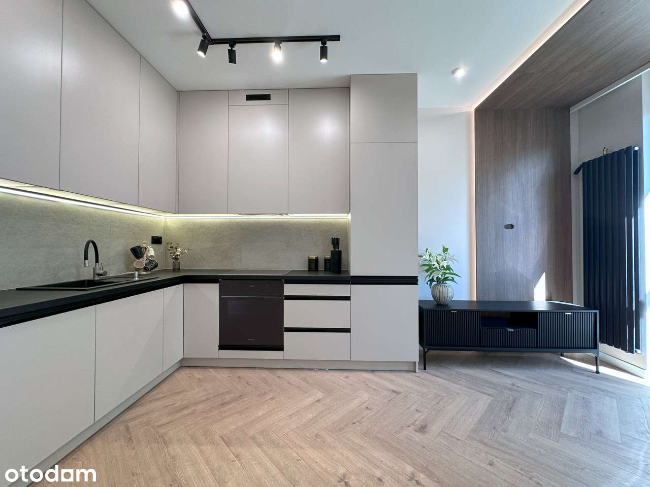 NOWE wykończone POD KLUCZ, 3 pokoje, 2 piętro, balkon, parking,schowek - Widok 2