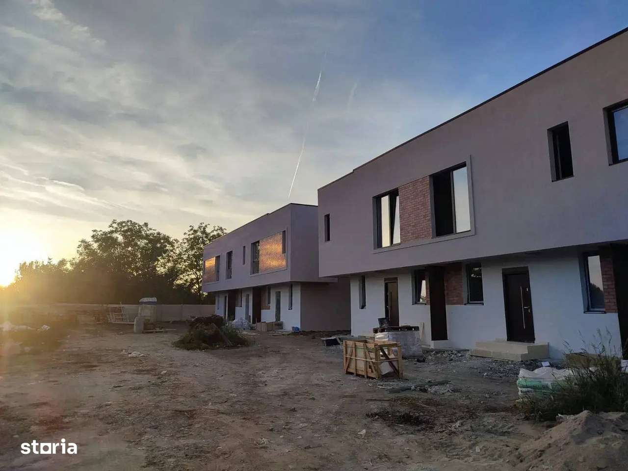 Casă 3 Camere Otopeni | Trei Bai | Acces Direct DN1 - Imagine principală: 4/15