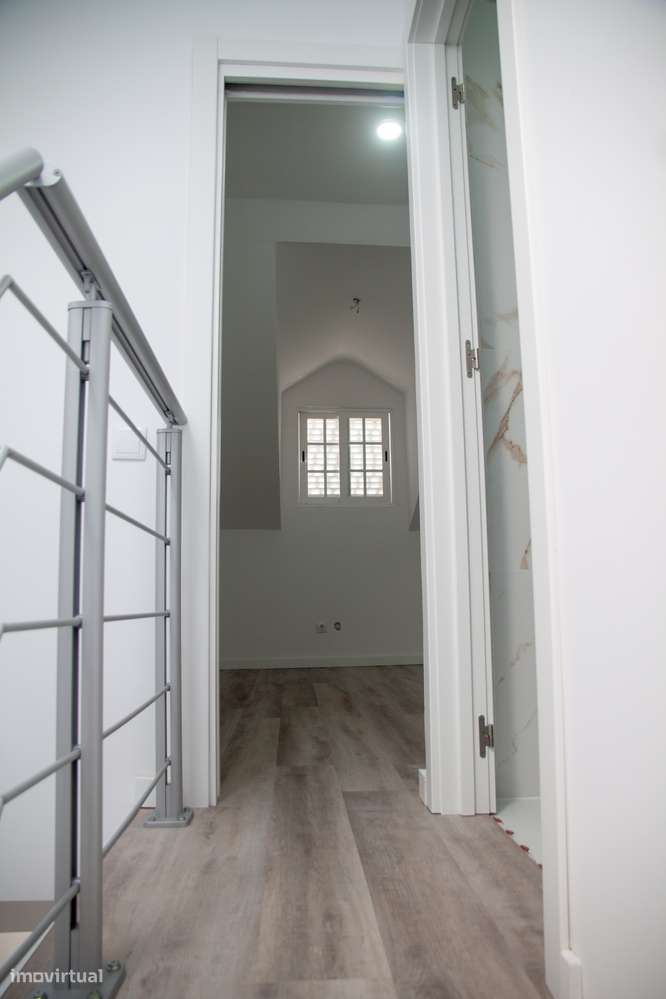 Aluga-se Casa em Sesimbra – a 100 m da Praia - Grande imagem: 5/10