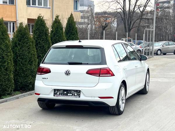 Volkswagen Golf 1.0 TSI DSG Comfortline - 8