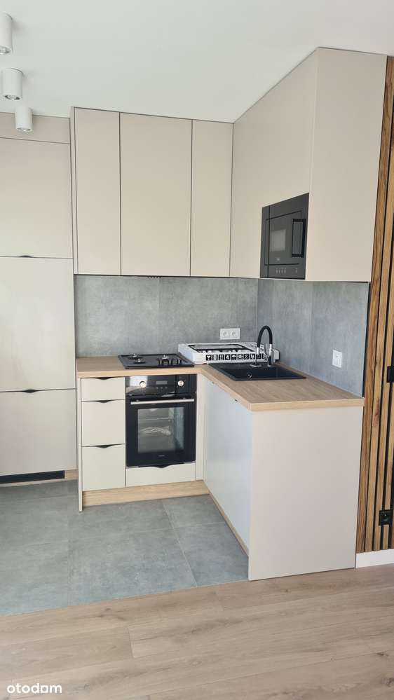 Krzyki Borek 3 pokoje z balkonem po remoncie-1