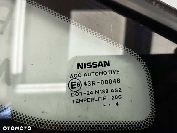 NISSAN NOTE E12 SZYBA KAROSERYJNA PRAWY PRZÓD - 2