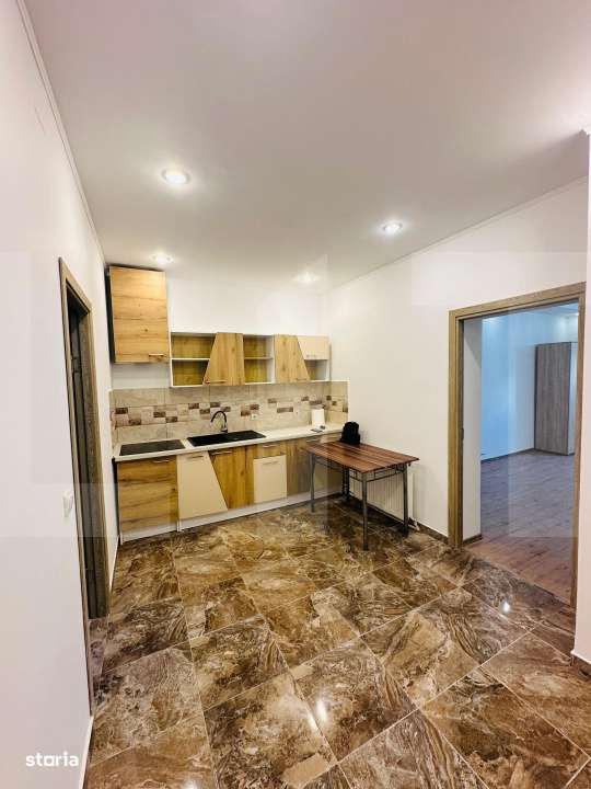 Apartament de vanzare, cu 3 camere, zona ultracentrala - Imagine principală: 4/9