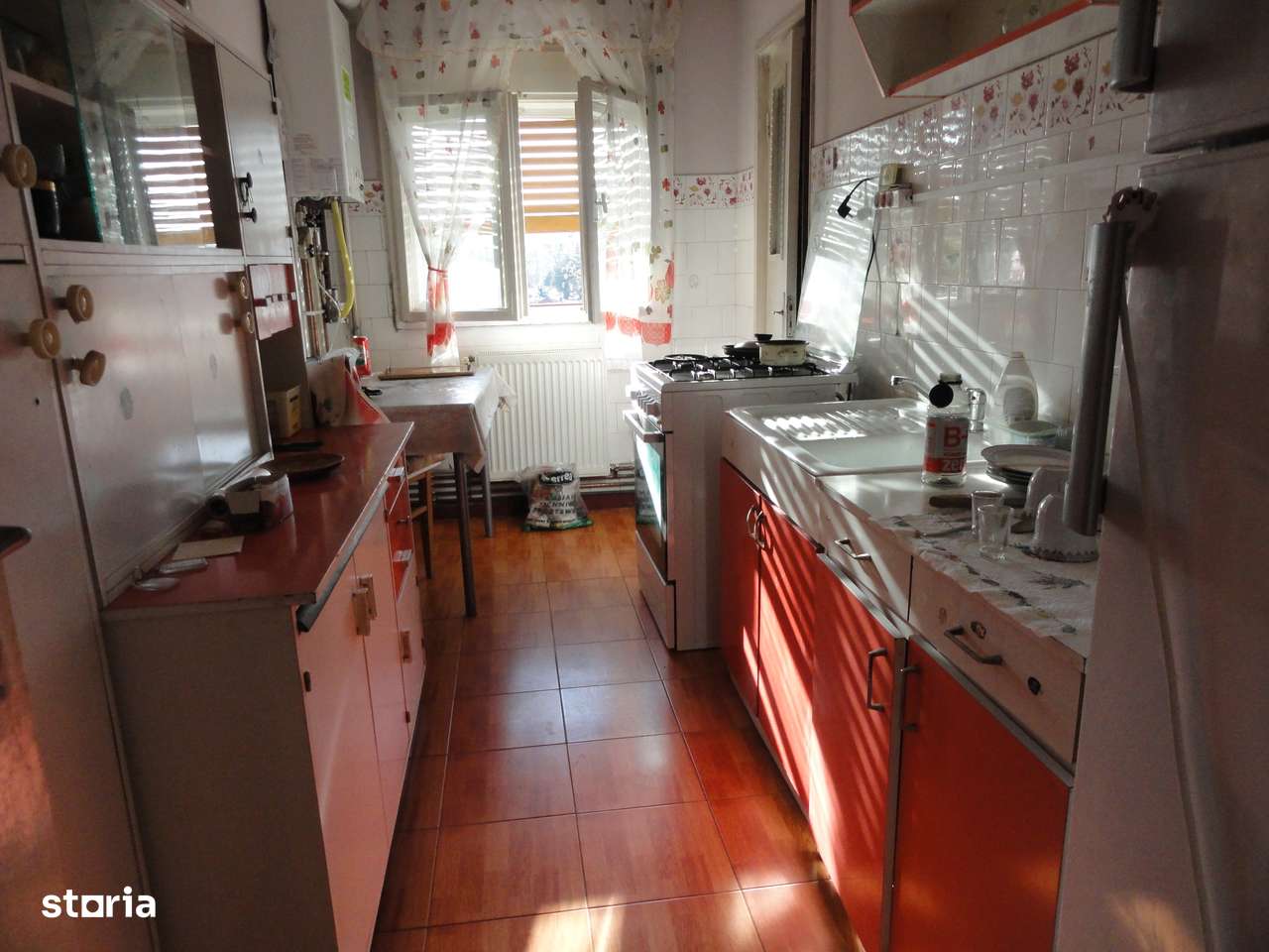 Apartament 3 camere decomandat, 2 bai, 2 balcoane, etaj 2 Vlaicu 79 mp-6