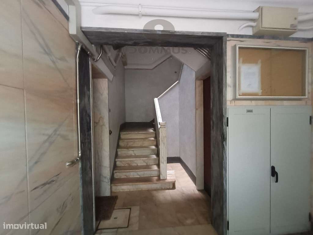 Apartamento T3 Remodelado na Amadora-22