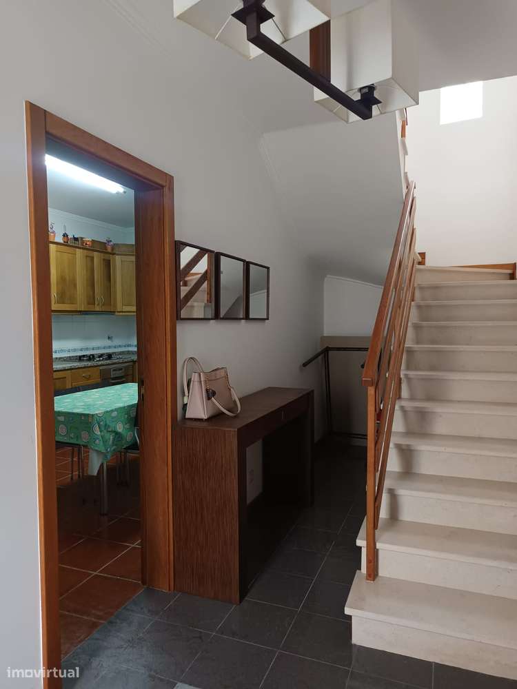 Moradia T2 mobilada e equipada em Barcouço a 15 minutos de Coimbra. - Grande imagem: 4/16