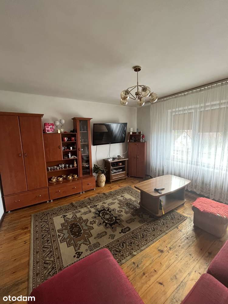 Dom wolnostojący , duża działka-5