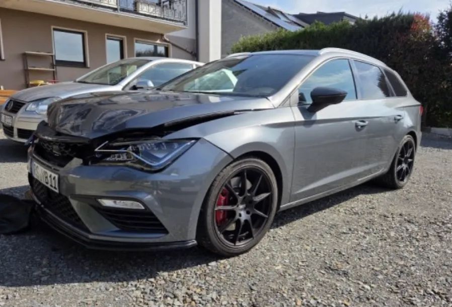 Seat Leon III 2.0 TSI Start&Stop 4Drive DSG Cupra 300 2018