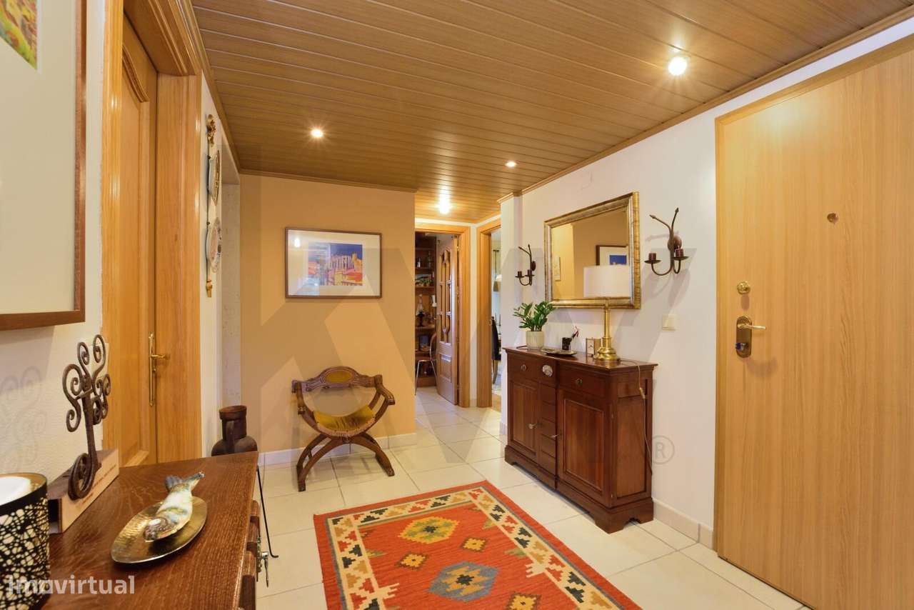 Excelente Apartamento T3 em Almada, em frente ao Parque da Paz - Grande imagem: 4/30