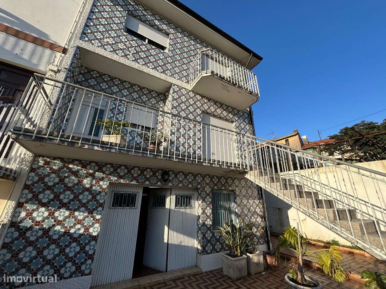 Moradia T5 com 3 frentes Rio Tinto-32