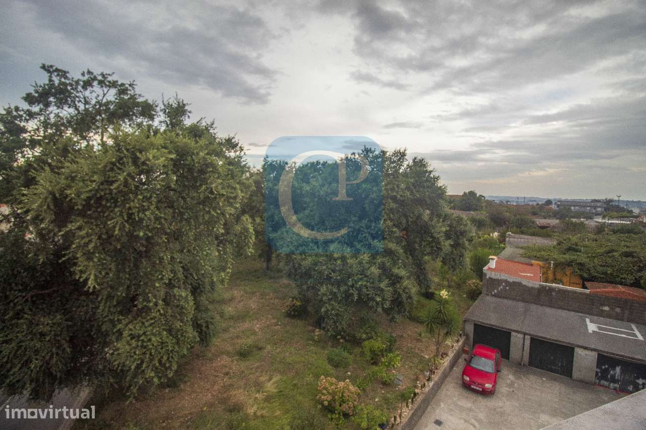 Apartamento T3 renovado com terraço, ao ISCAP e 900mts H.S.João-30