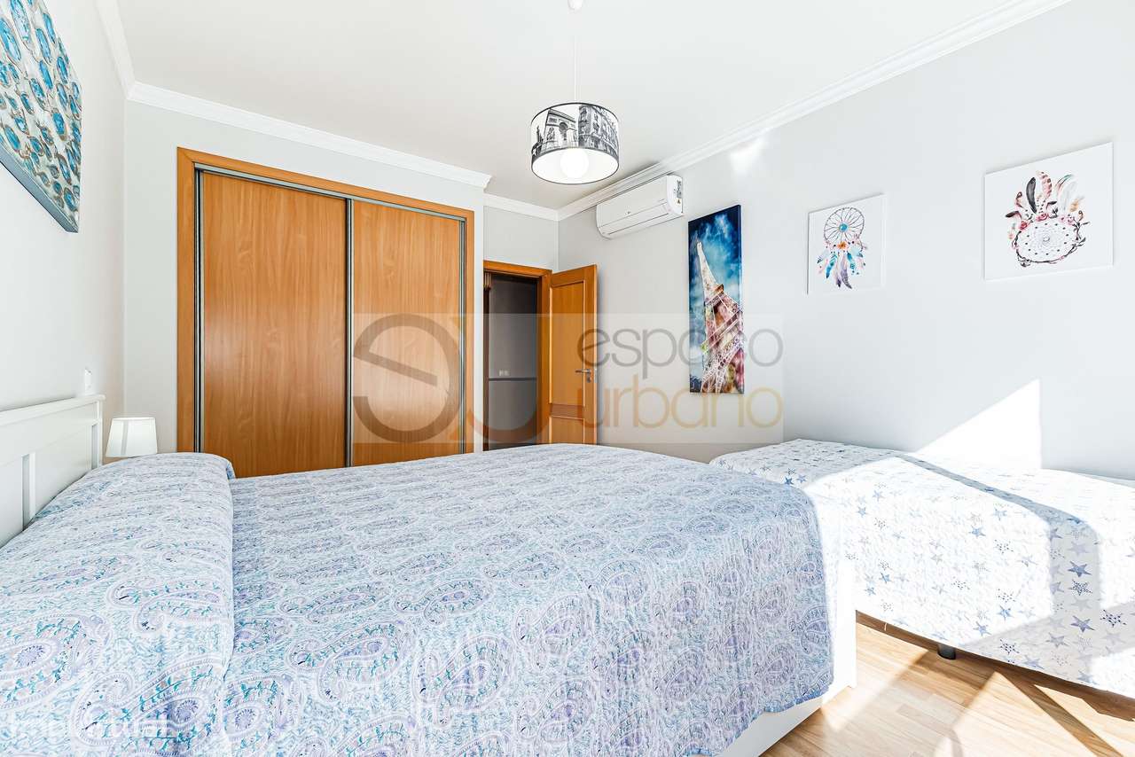 A. Pêra - Luxo - Apartamento T2 C/ Garag. + Piscina-15