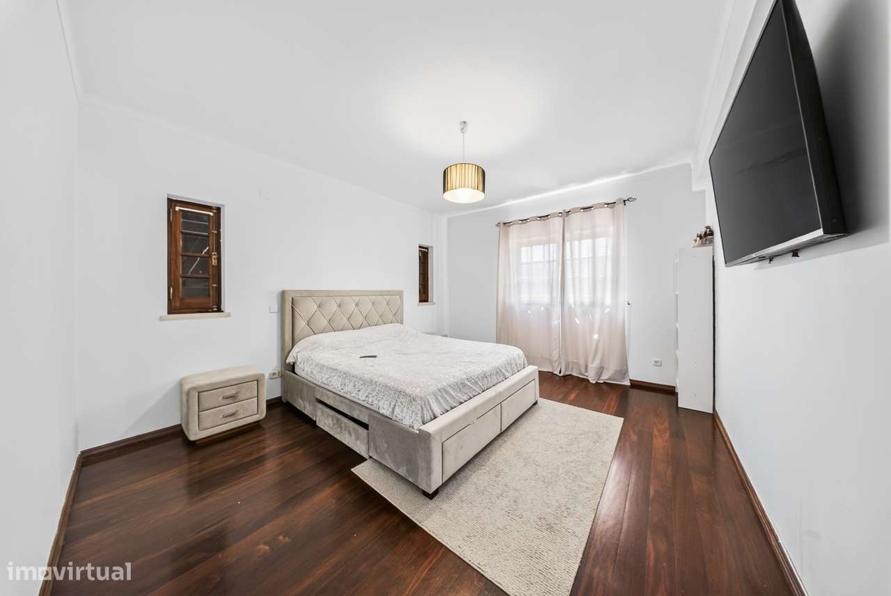 MORADIA T4 C/ GARAGEM FECHADA | MINDE - ALCANENA-19