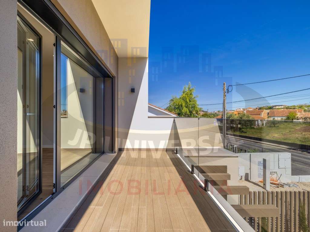 Vende-se Moradia T3 Exclusiva , Garagem, Jardim e Acabamentos de Luxo-35