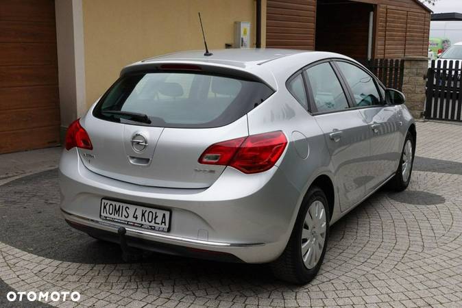 Opel Astra - 3