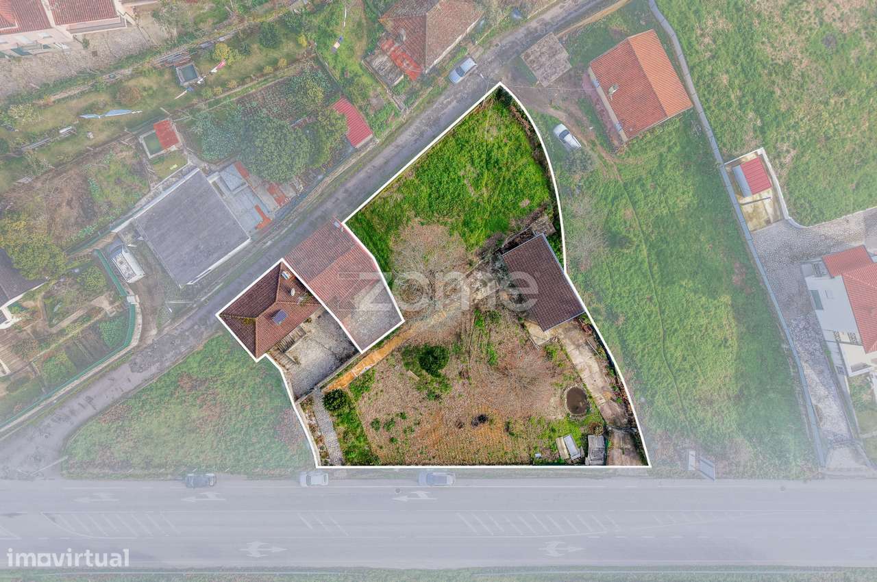 Moradia T3 com lote terreno 1468 m2 em Ponte da Barca-0