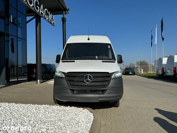 Mercedes-Benz Sprinter 319 - 2