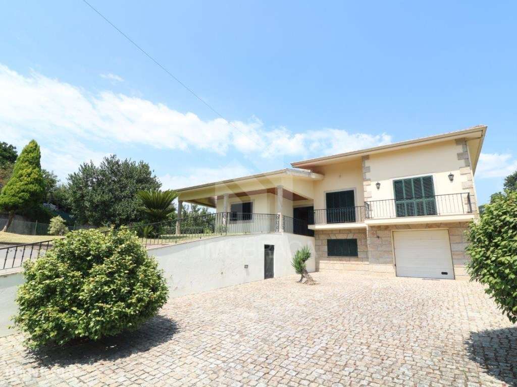 Venda Moradia Térrea T4, em Lago, Amares - Grande imagem: 5/51