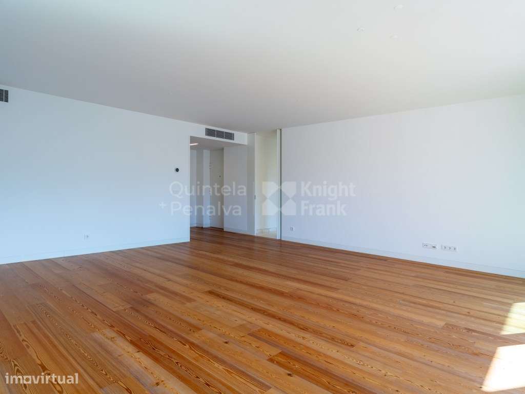 Apartamento T2 com garagem para arrendamento em Cascais - Grande imagem: 5/29