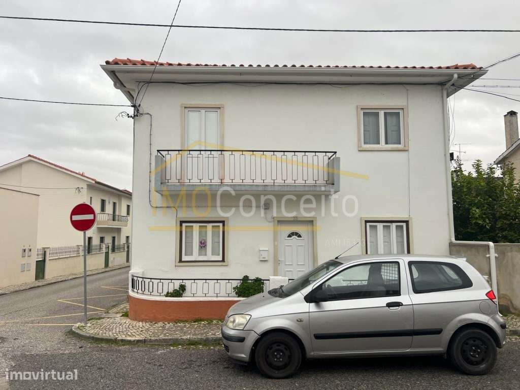 INVESTIMENTO 4 Andares Moradia T3 | 1º andar e R/C - Logradouro - M... - Grande imagem: 5/11