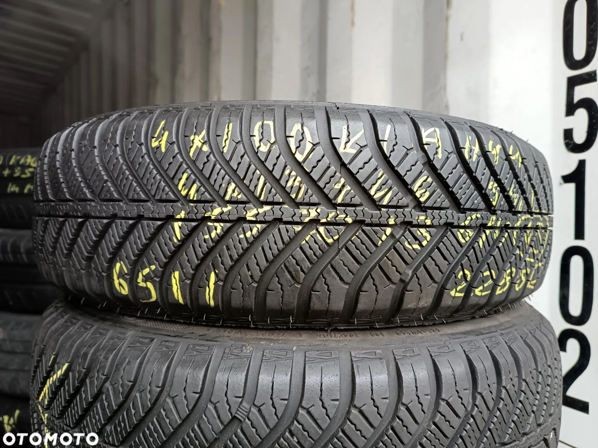 155/70R13 Opony Całoroczne Wielosezonowe GOODYEAR Vector 4Seasons 4 Seasons 5,5-6,5mm Legnica ALU-RAD 155/70 - 11