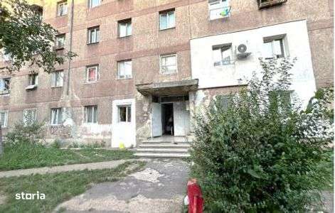 Garsoniera Hunedoara, jud. Hunedoara - - Imagine principală: 2/9