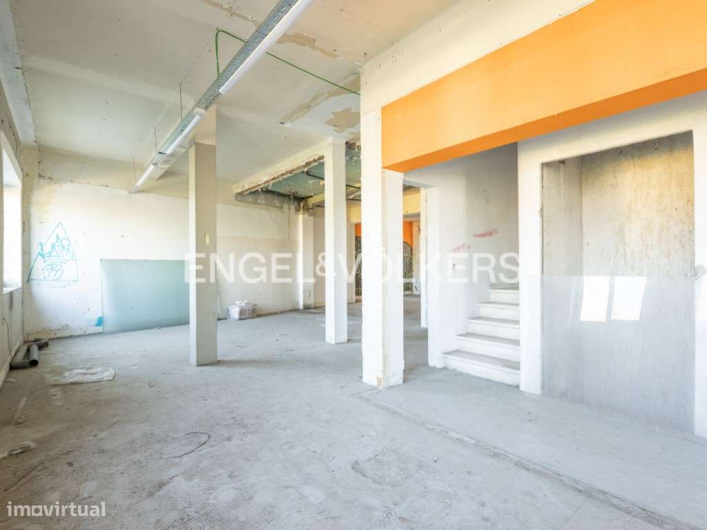 Armazém à venda em Sacavém - Grande imagem: 5/31