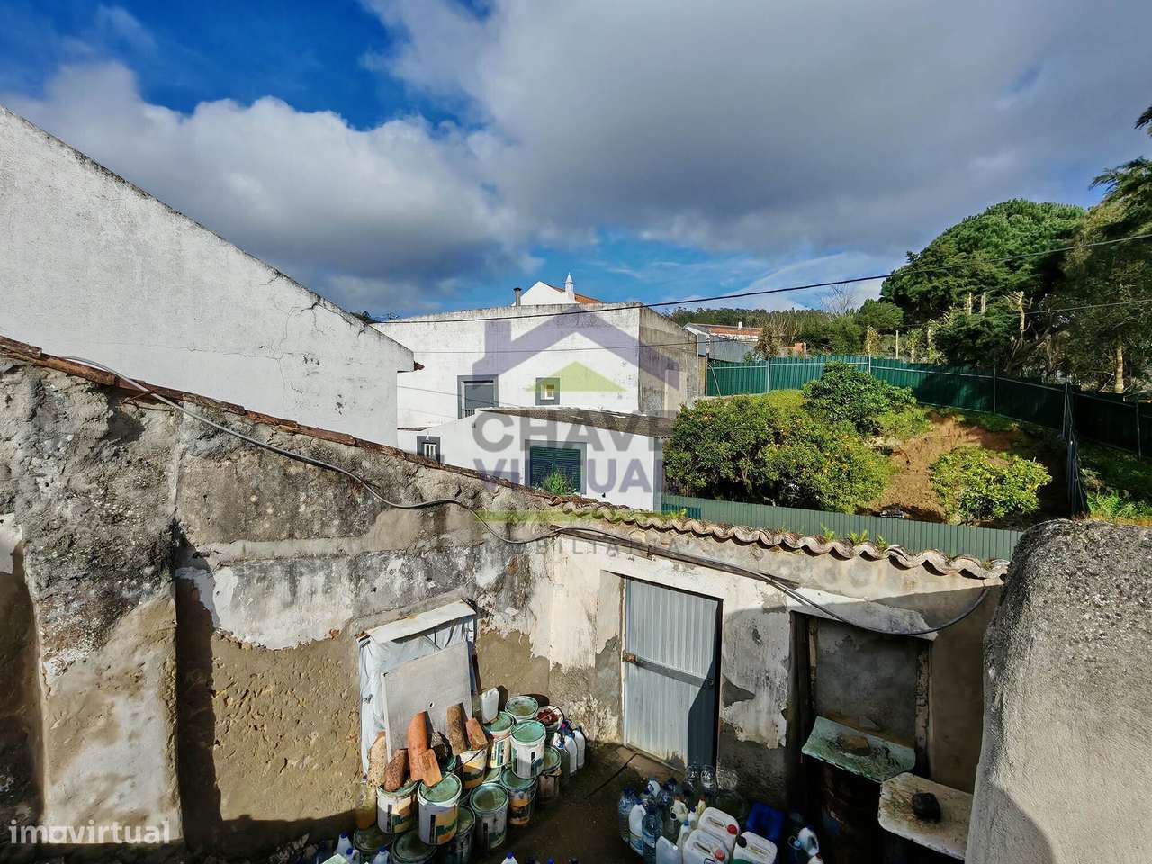 Moradia V2+1 com Terreno e Garagem - Delgada, Bombarral-32